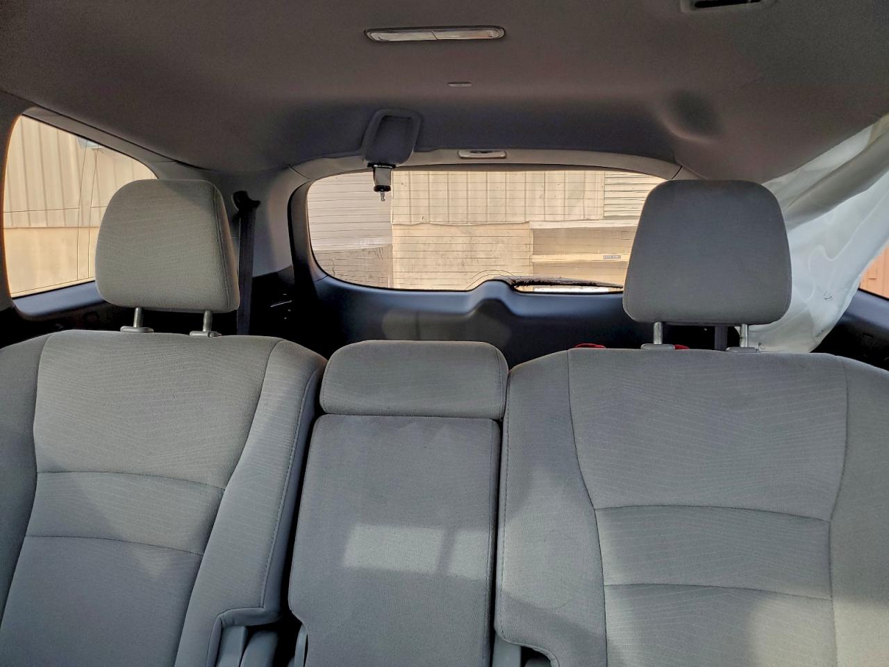 Honda Pilot Lx Image 6