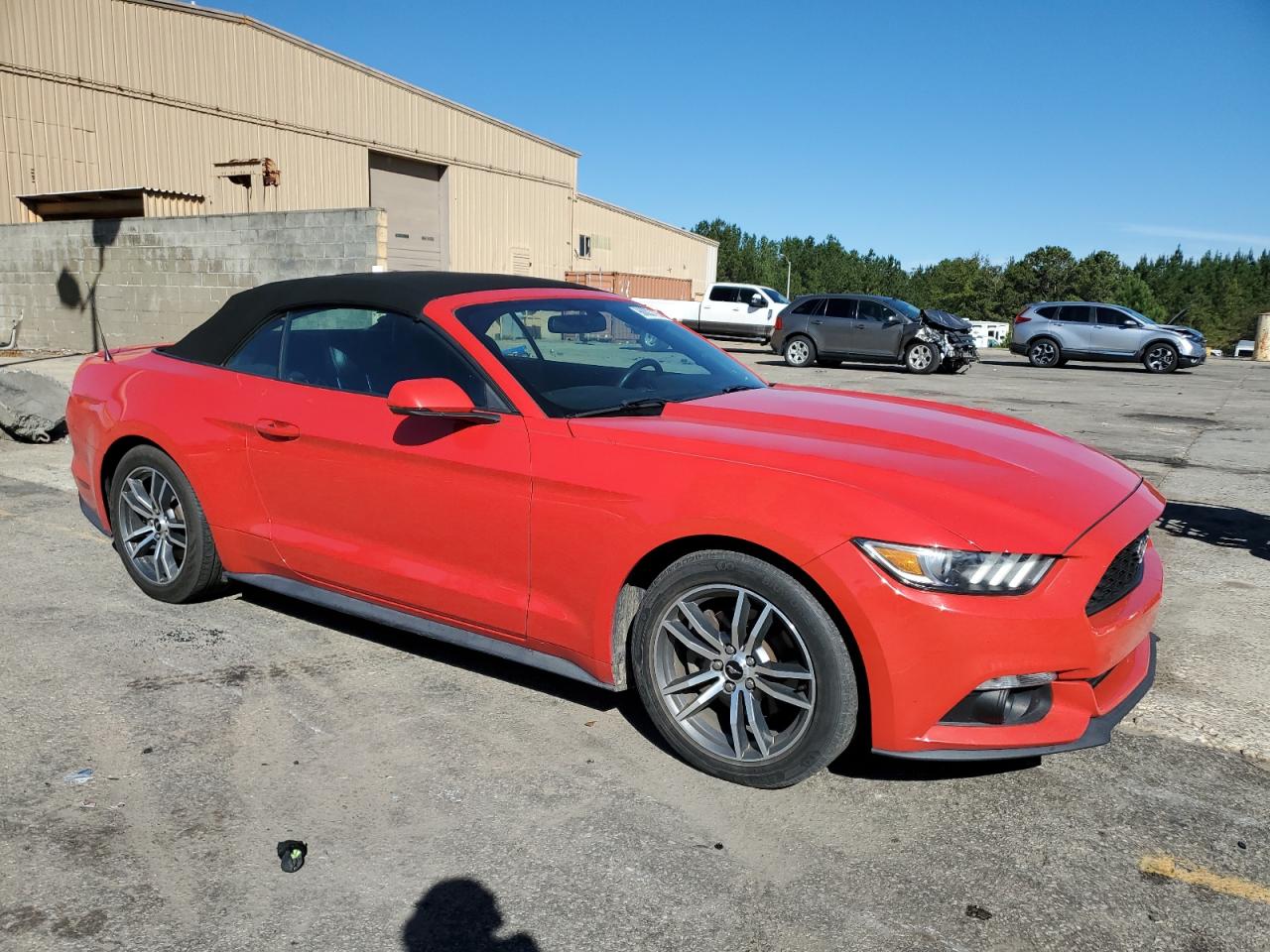 Ford Mustang Image 12