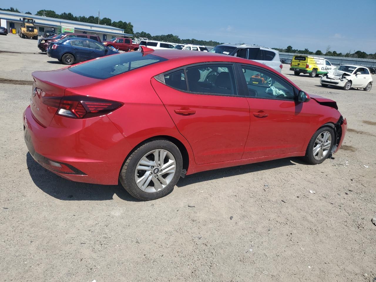 Hyundai ELANTRA Sel Image 2