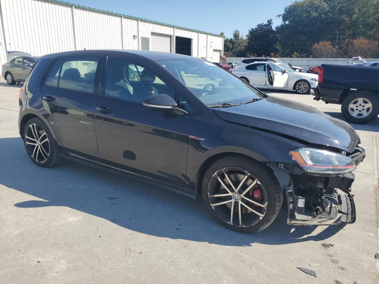 Volkswagen GTI S/se Image 9