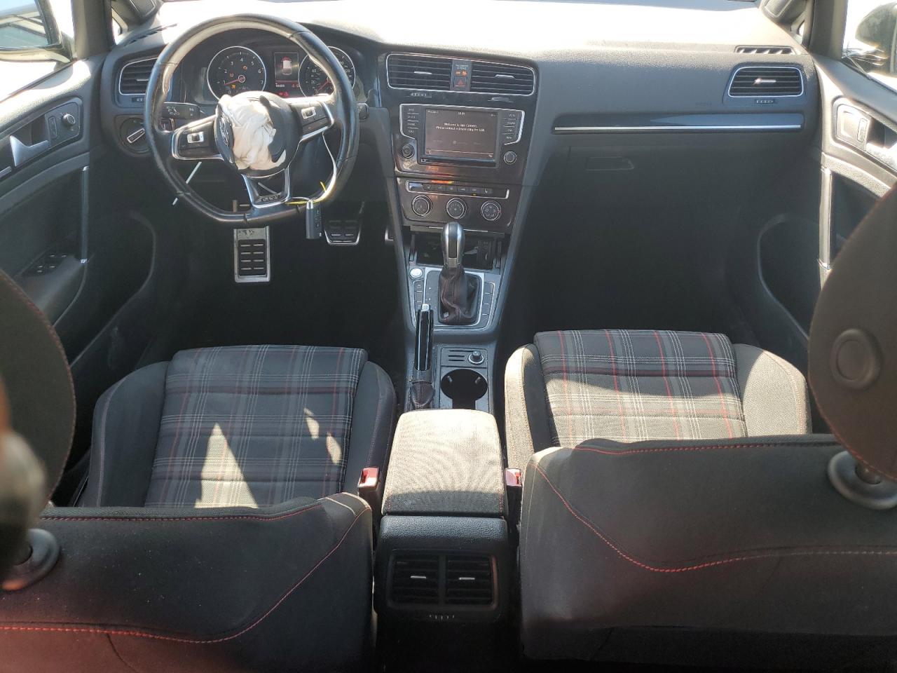 Volkswagen GTI S/se Image 4