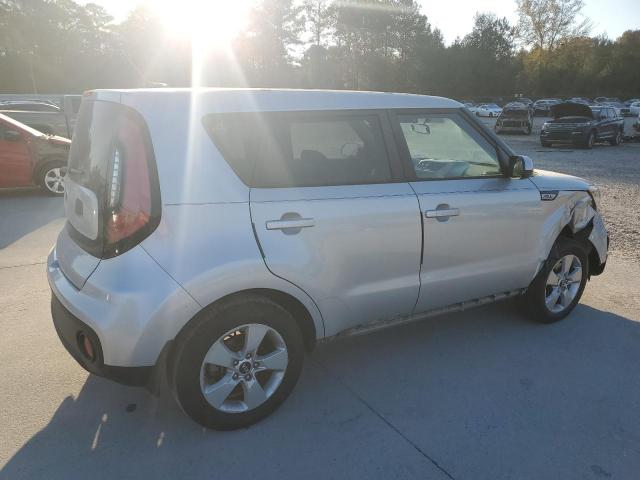Kia Soul Image 2