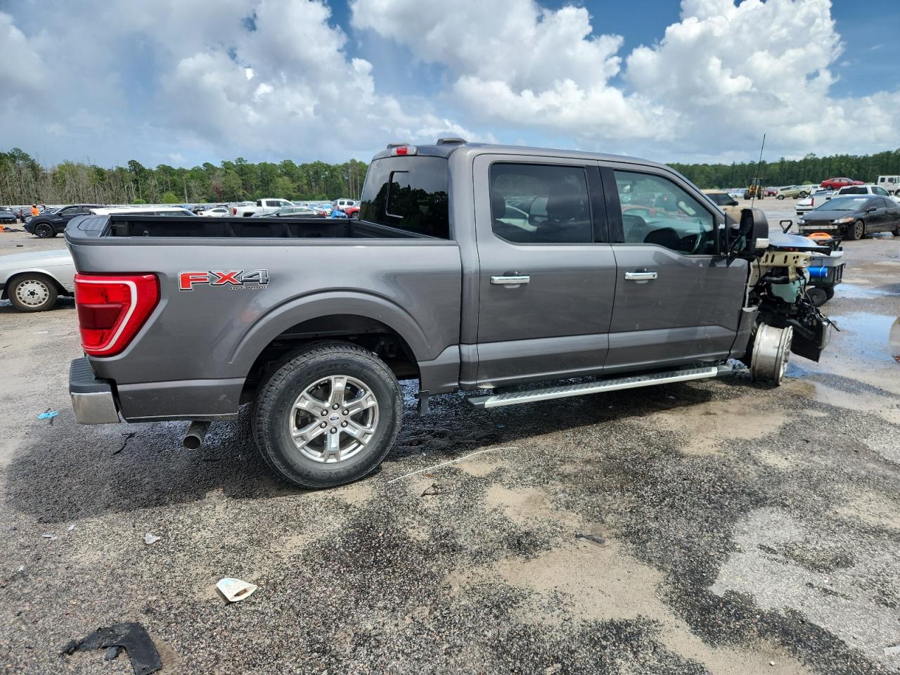 Ford F-150 Supercrew Image 4