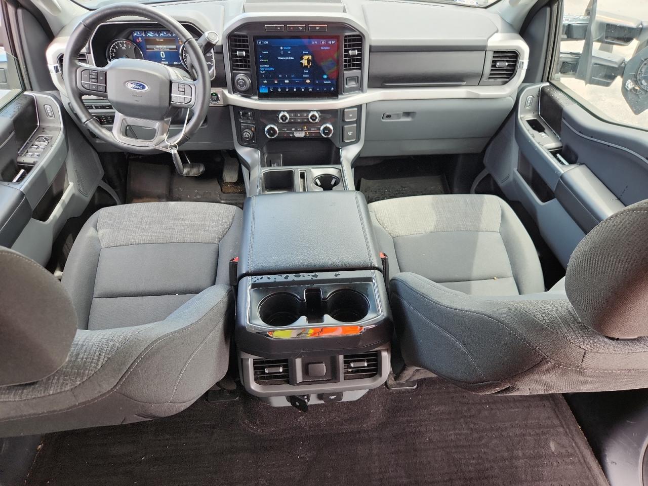 Ford F-150 Supercrew Image 11