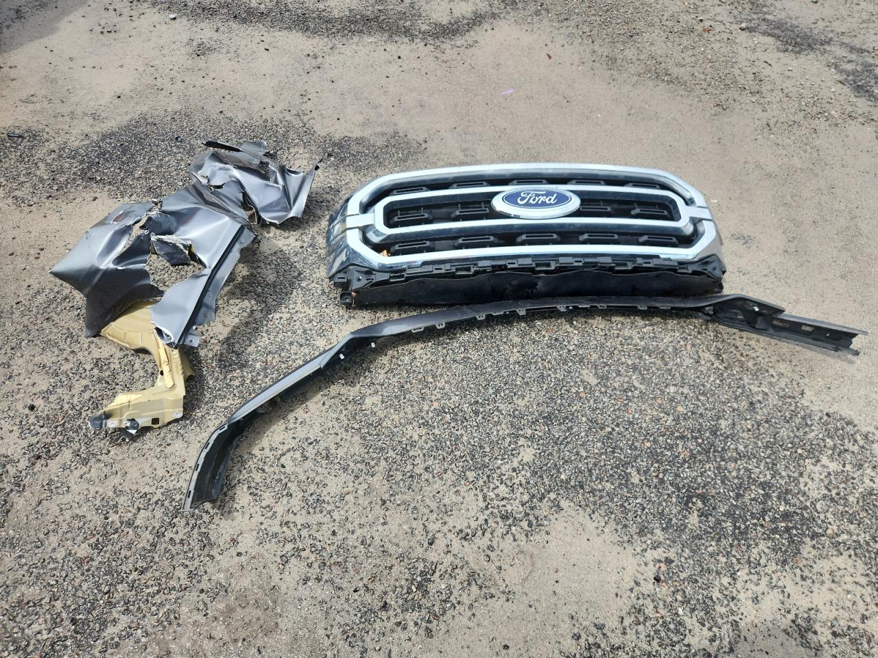 Ford F-150 Supercrew Image 9