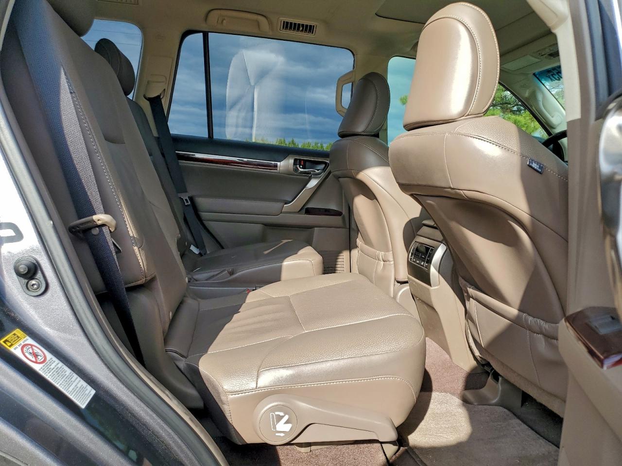 Lexus Gx 460 Image 13