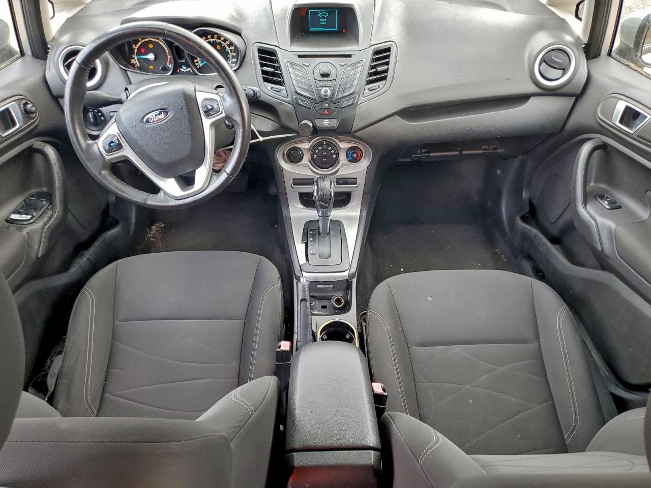 Ford Fiesta Se Image 11
