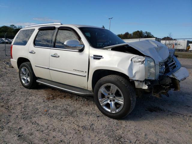 Cadillac Escalade Luxury Image 2