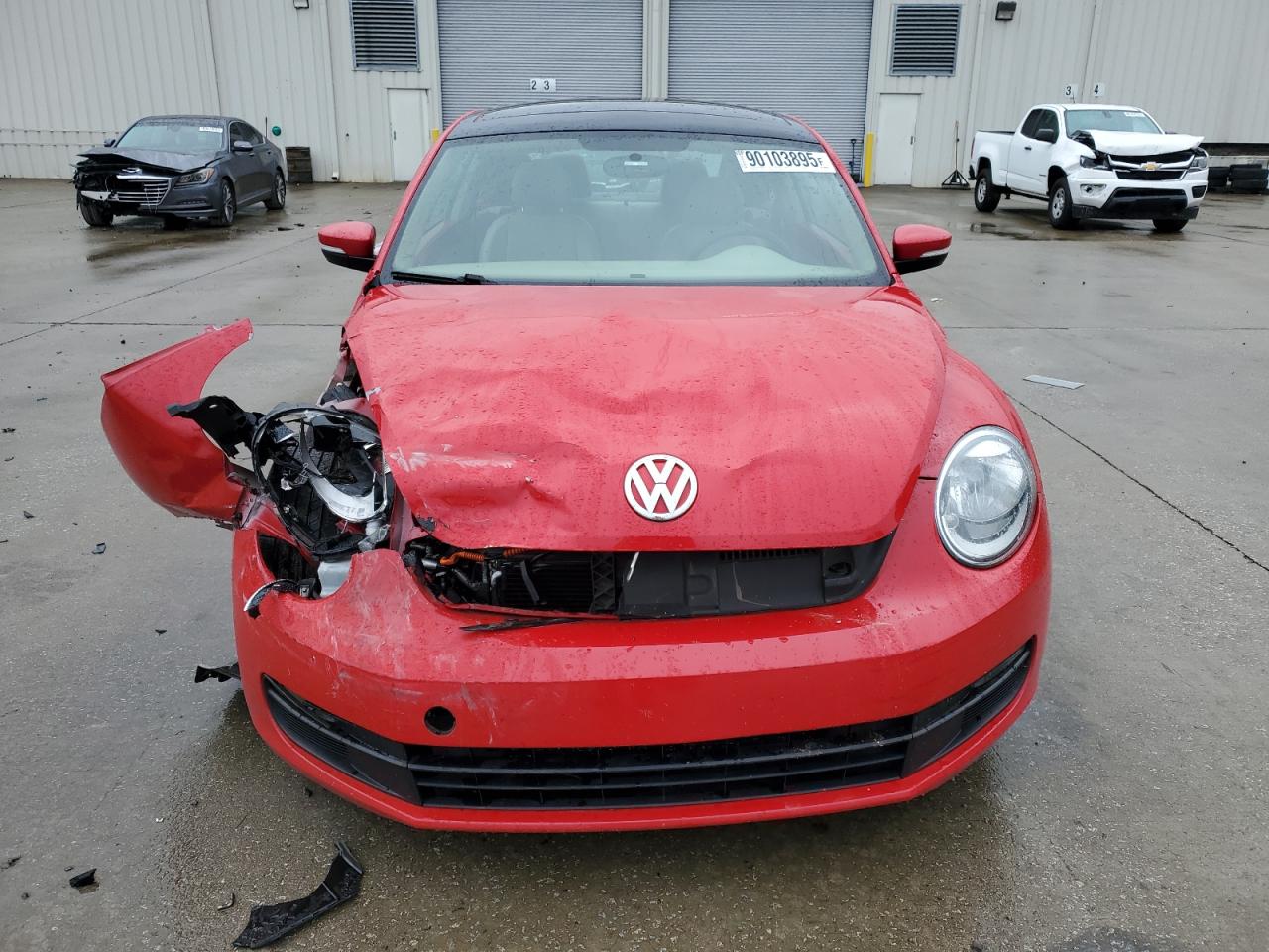 Volkswagen Beetle Image 11