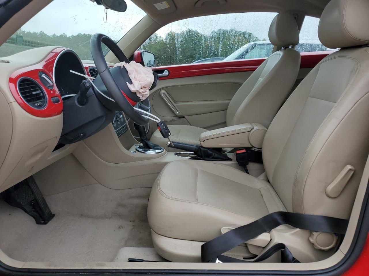 Volkswagen Beetle Image 7