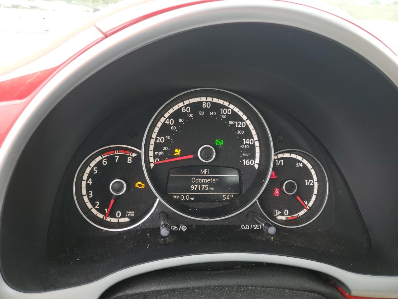 Volkswagen Beetle Image 12