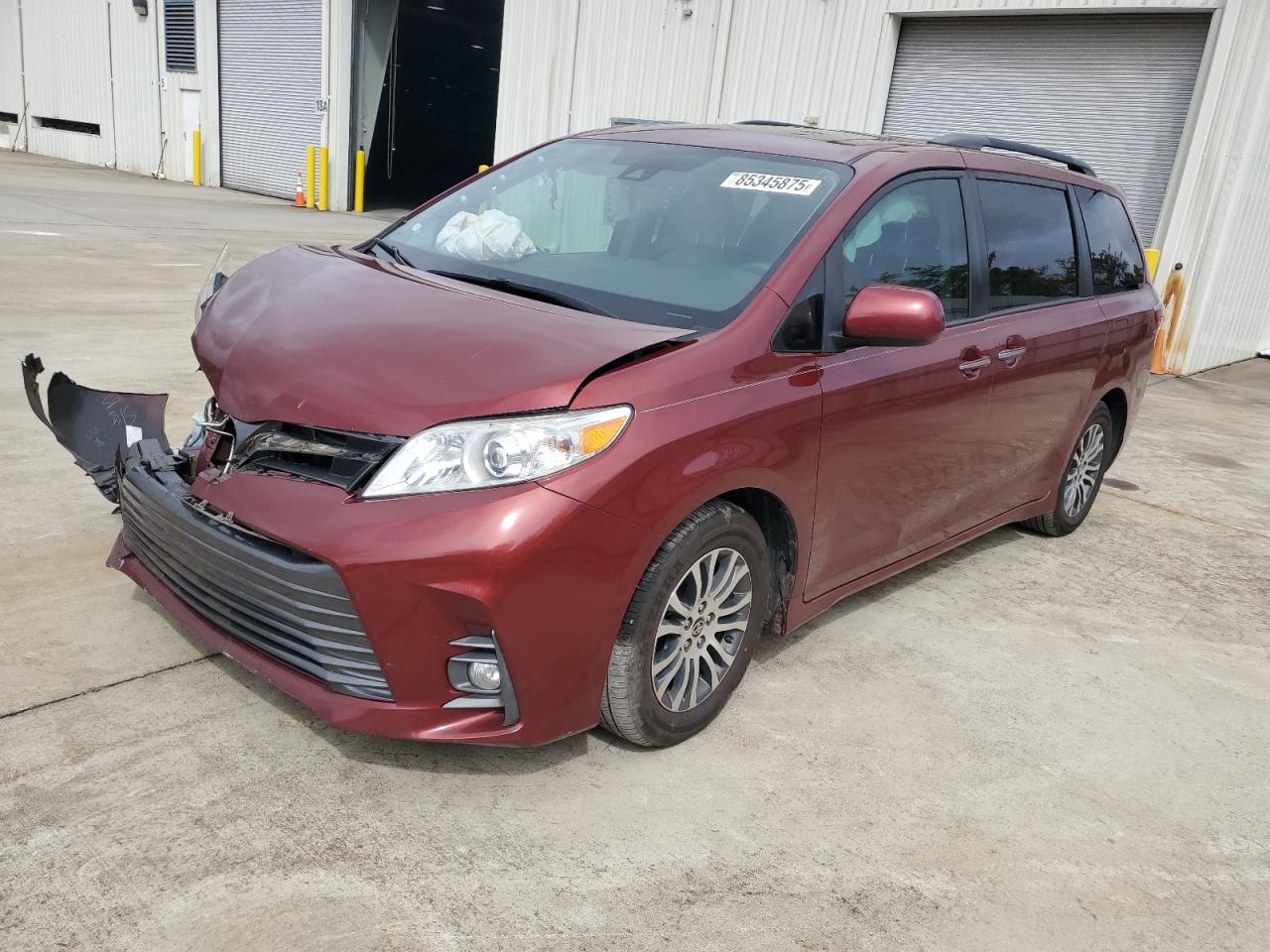 Toyota Sienna Xle Image 1