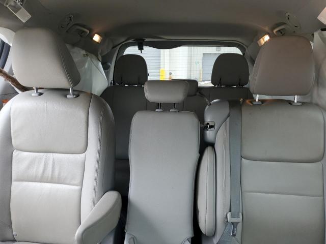 Toyota Sienna Xle Image 9