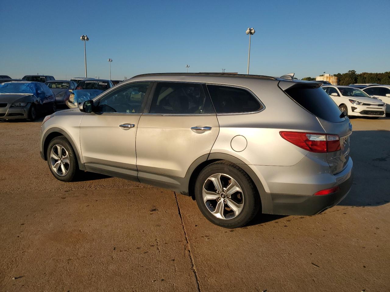 Hyundai SANTA FE Se Image 2