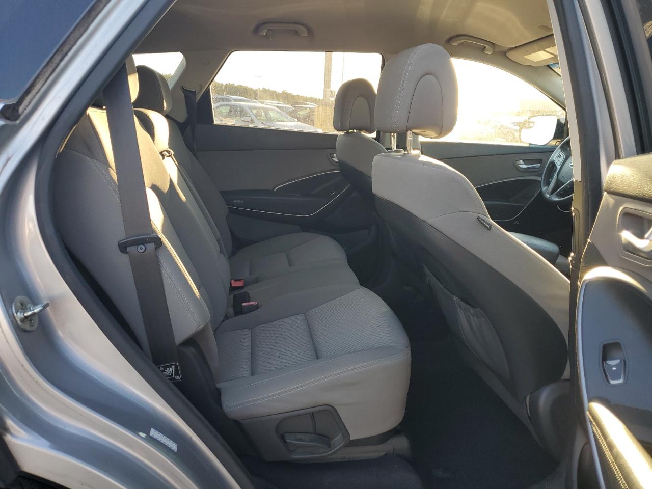 Hyundai SANTA FE Se Image 12