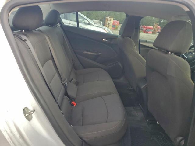 Chevrolet Cruze Ls Image 10