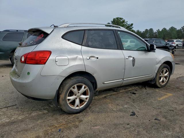 Nissan Rogue S Image 2