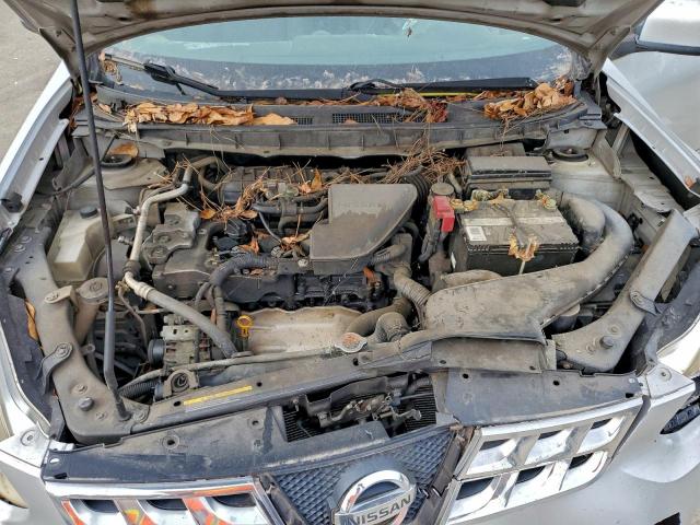 Nissan Rogue S Image 8