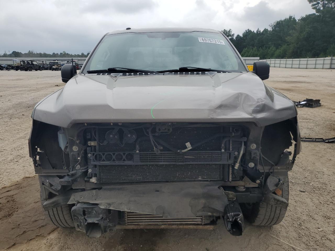 Ford F-150 Supercrew Image 11