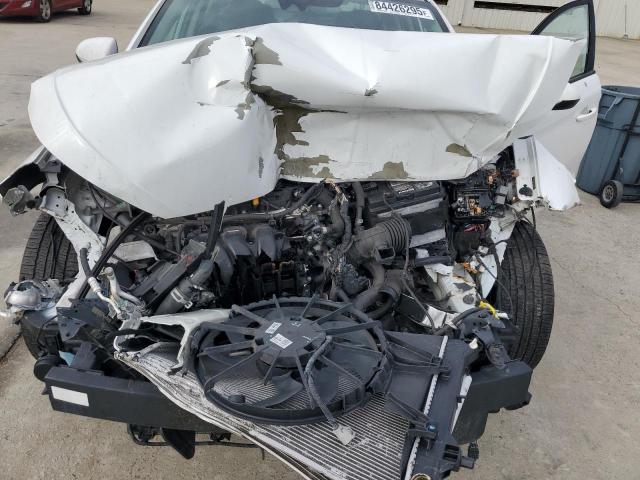 Hyundai ELANTRA Sel Image 10