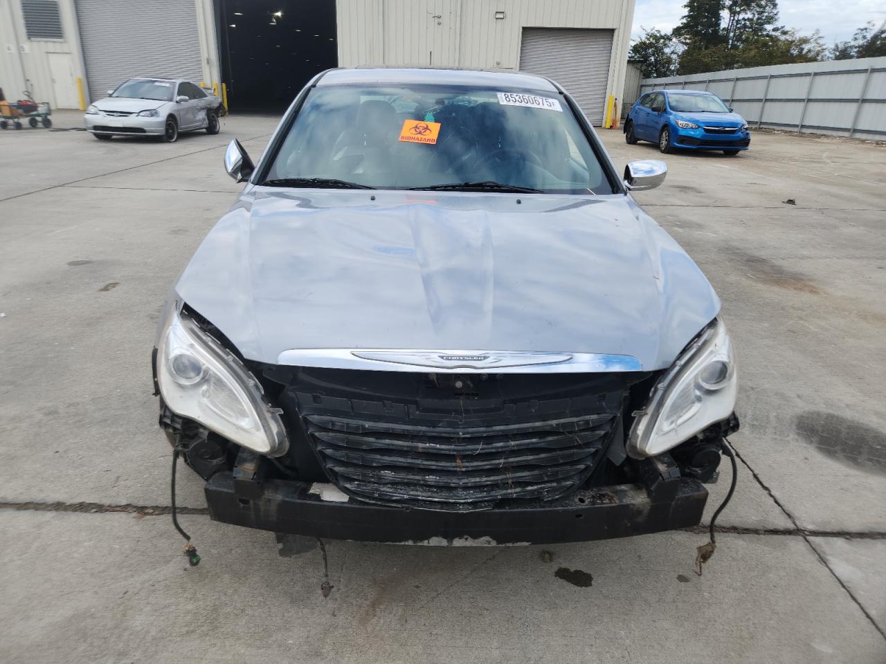 Chrysler 200 Limited Image 10