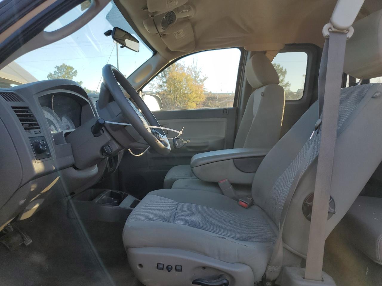 Dodge Dakota Slt Image 2