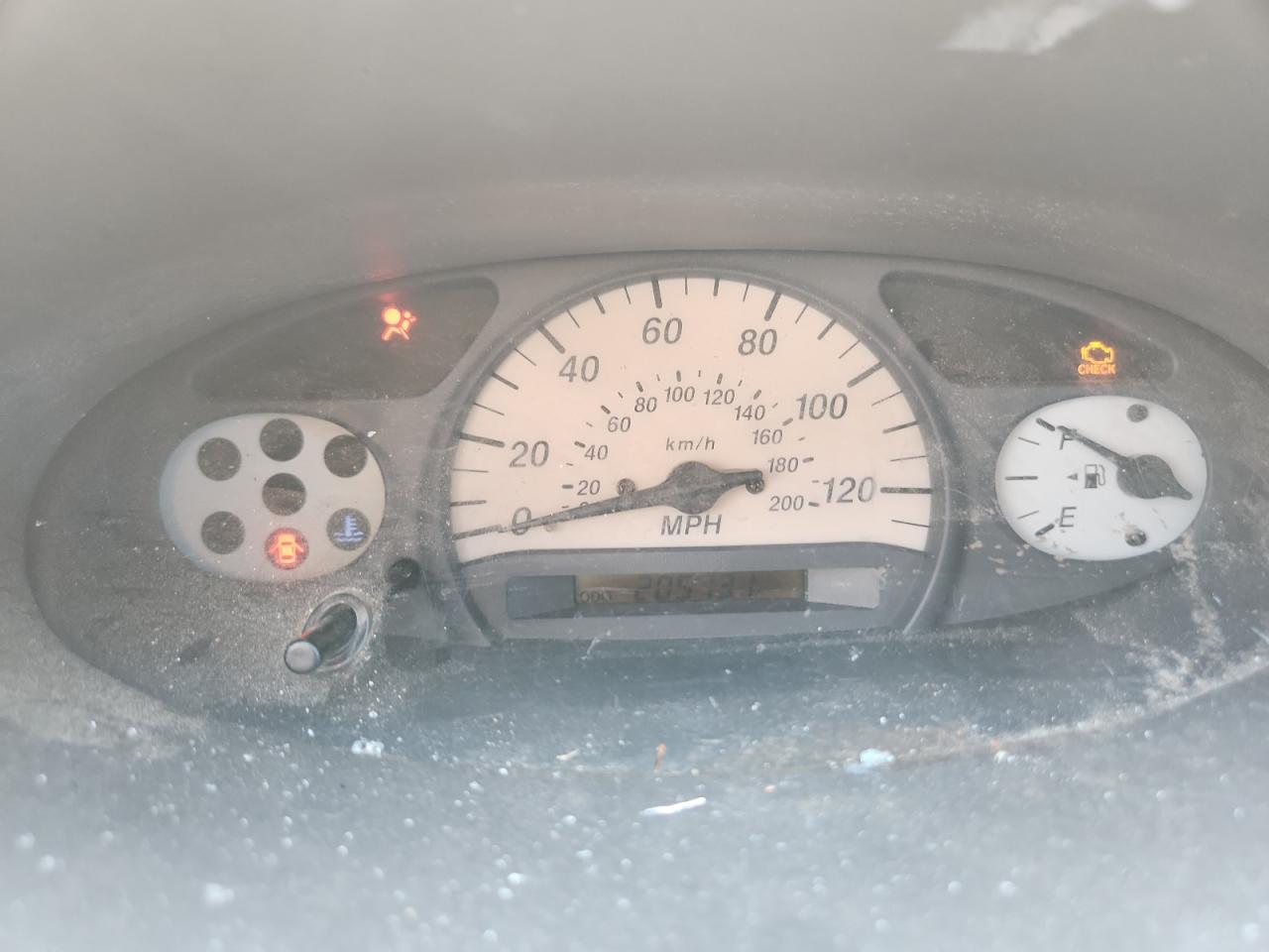 Toyota ECHO Image 12