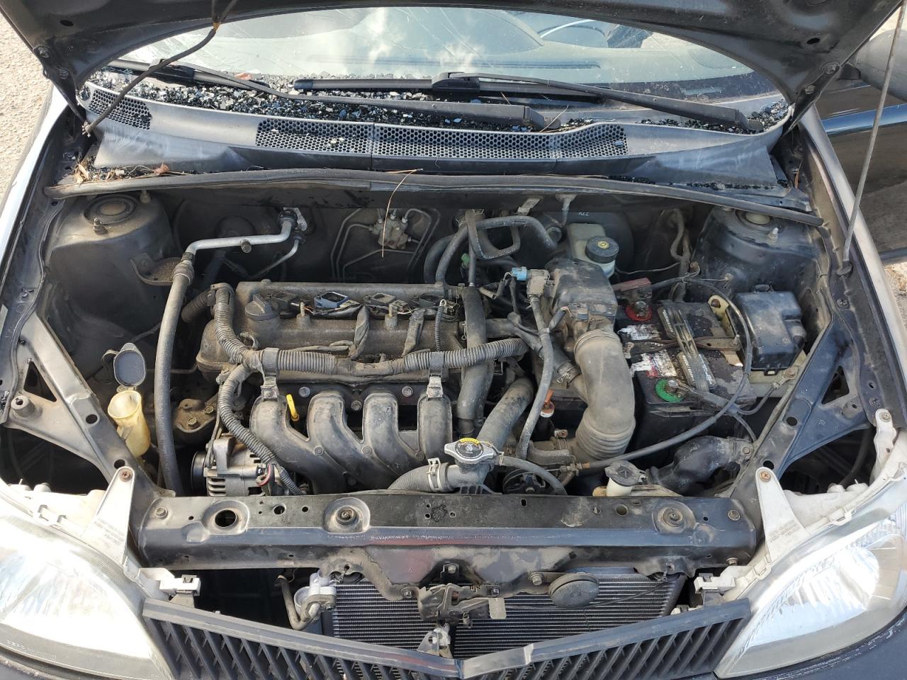 Toyota ECHO Image 10