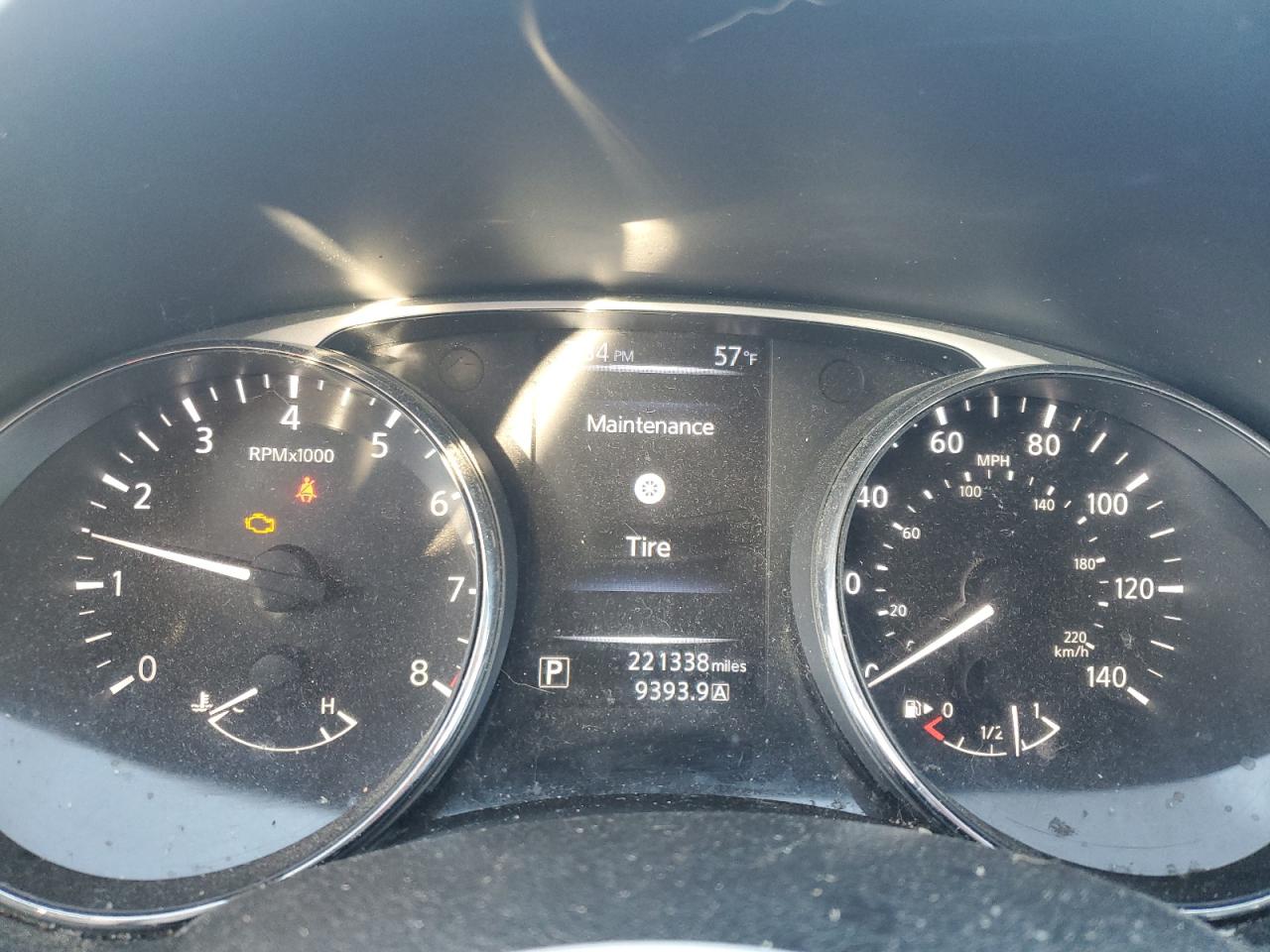 Nissan Rogue S Image 3