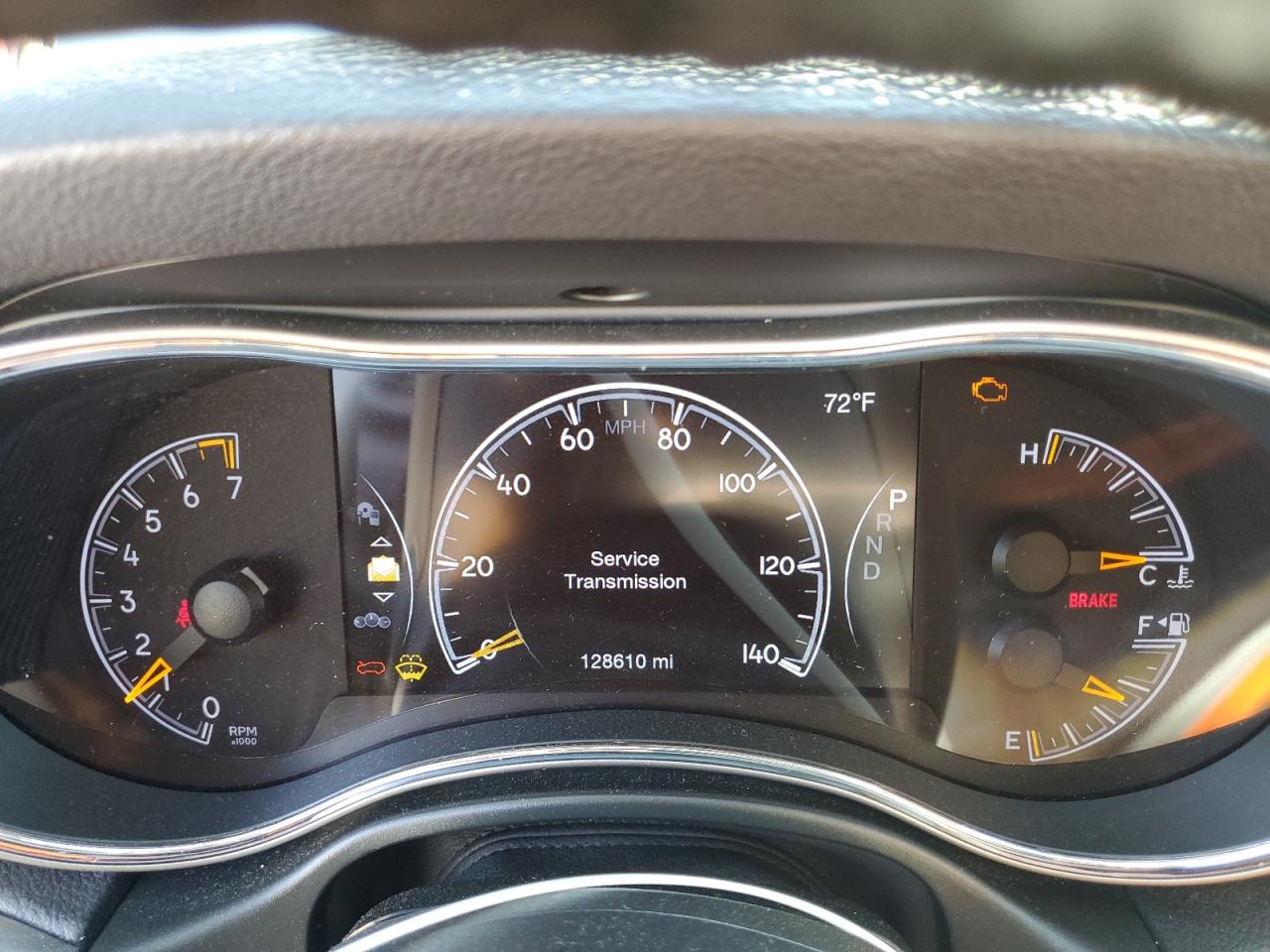 Jeep Grand Cherokee Laredo Image 12