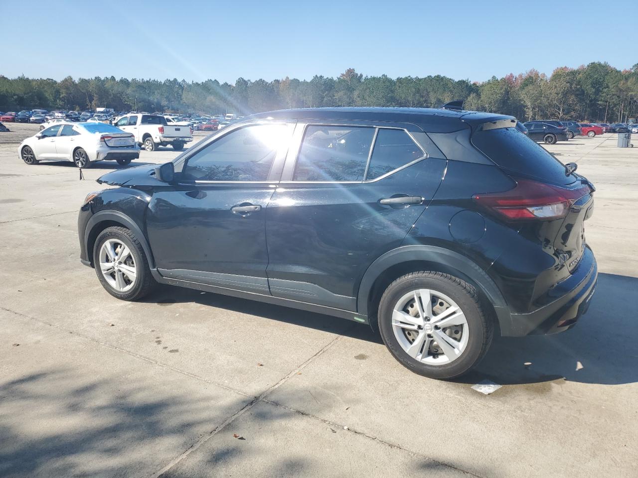 Nissan Kicks S Image 11