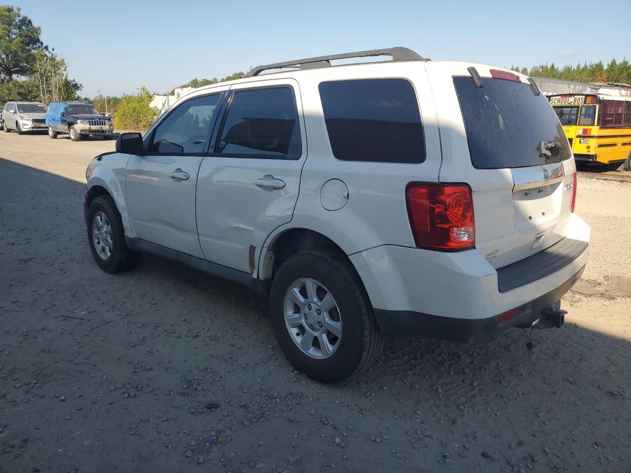 Mazda Tribute I Image 4