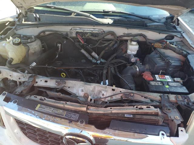 Mazda Tribute I Image 8