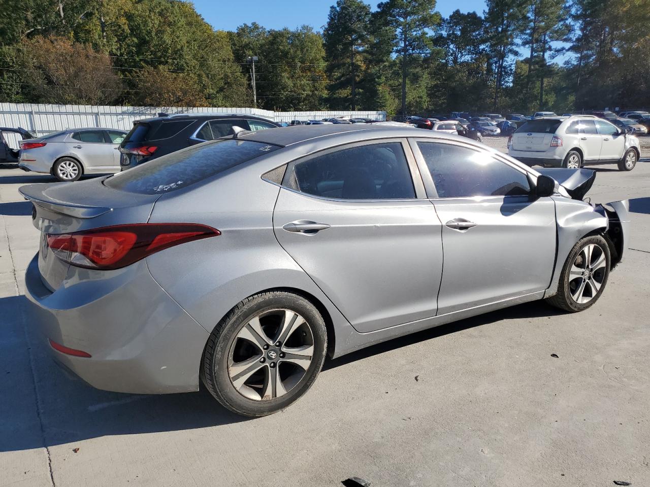 Hyundai ELANTRA Se Image 2