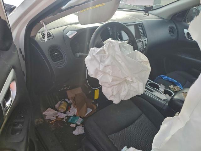 Nissan Pathfinder S Image 9