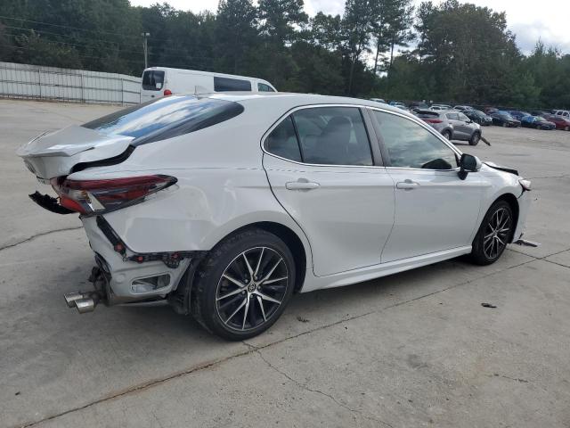 Toyota Camry Se Image 12