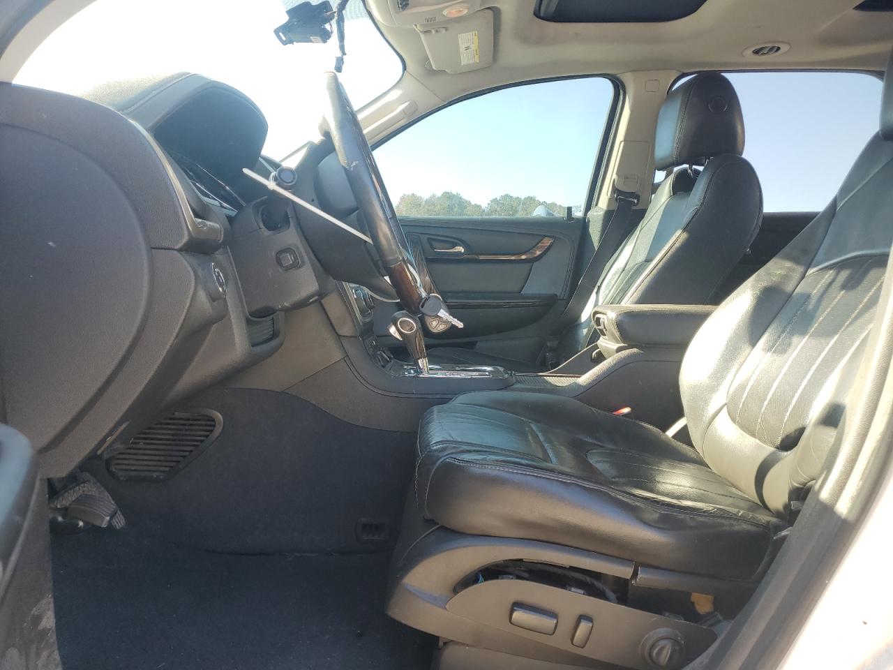 GMC Acadia Denali Image 4