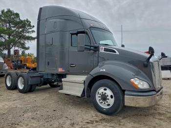  Salvage Kenworth Construct