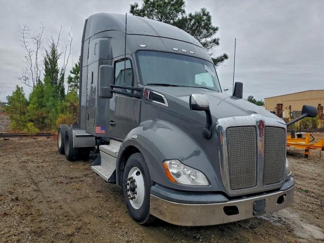  Salvage Kenworth Constructi
