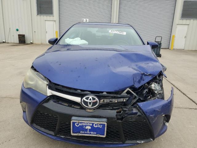 Toyota Camry Le Image 7