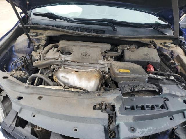 Toyota Camry Le Image 8