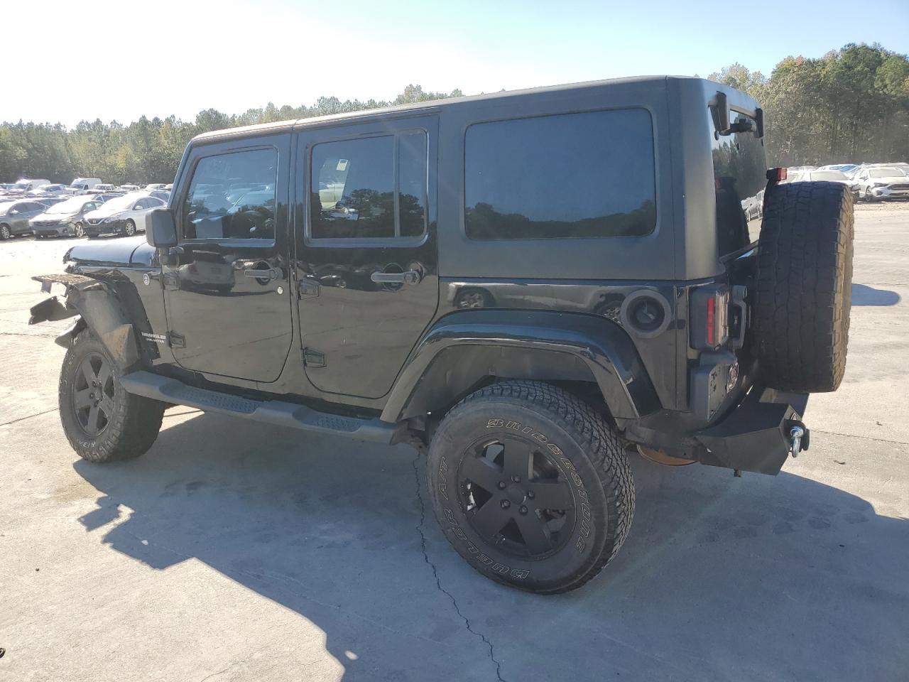 Jeep Wrangler Sahara Image 3