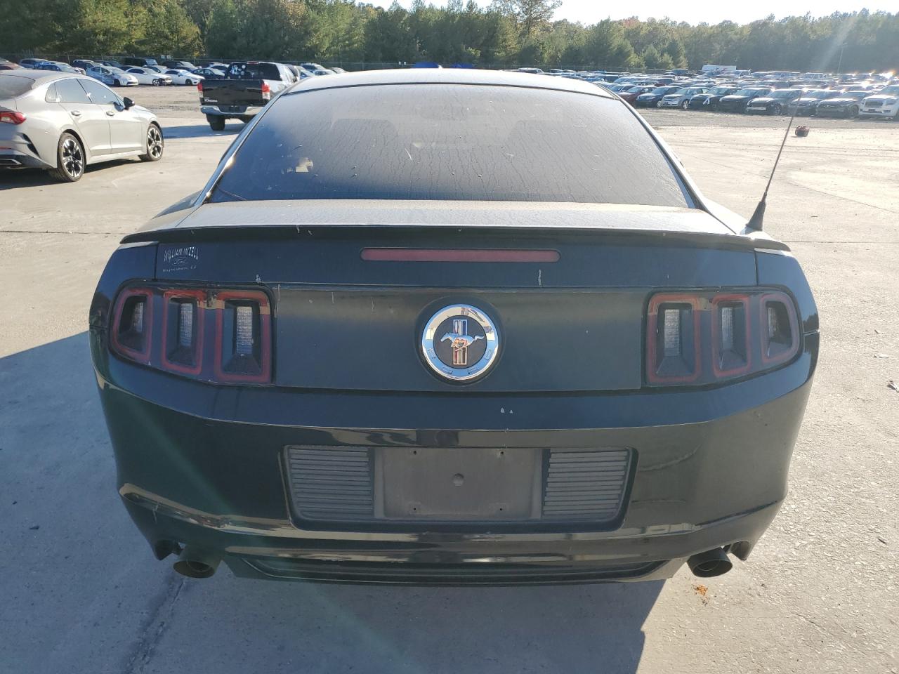 Ford Mustang Image 8