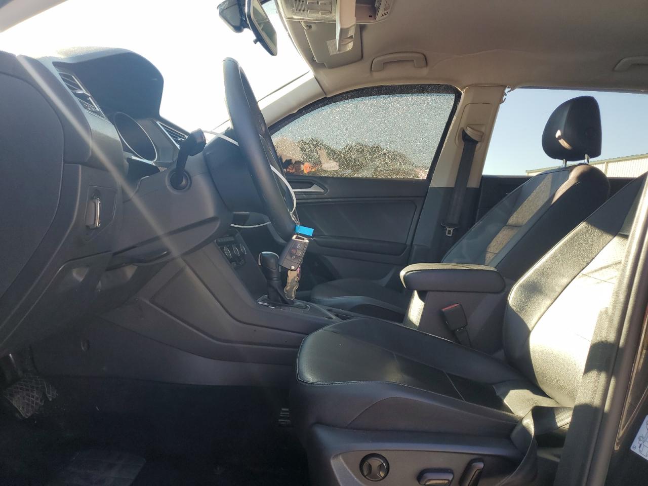 Volkswagen Tiguan Se Image 8