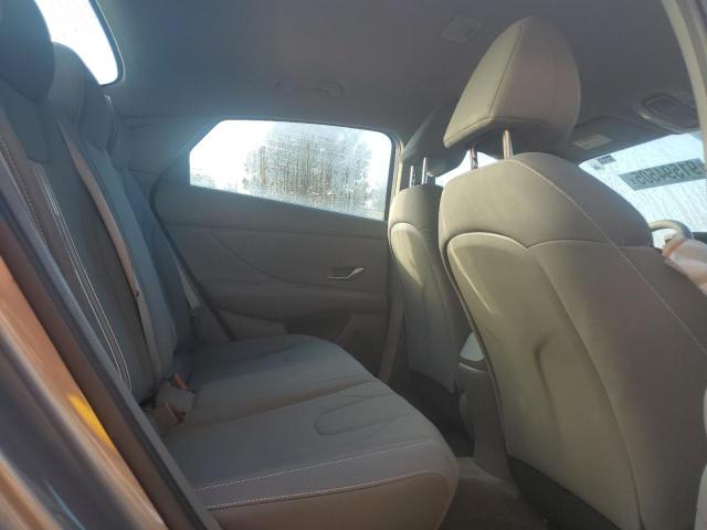 Hyundai ELANTRA Sel Image 8