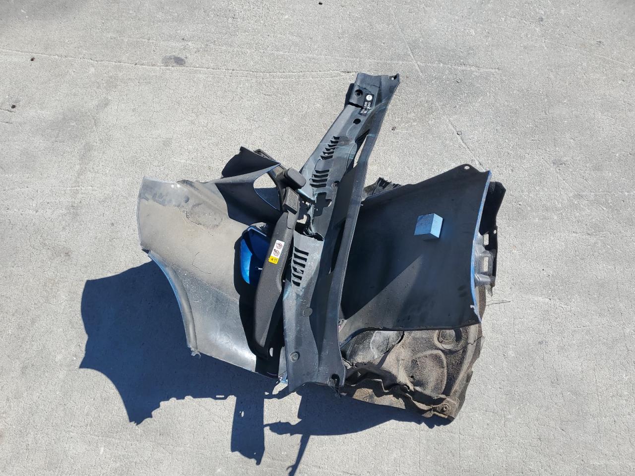 Toyota Camry L Image 10