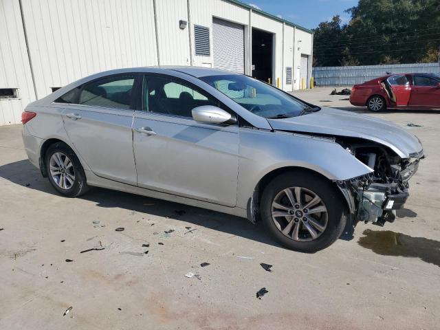 Hyundai SONATA Gls Image 11