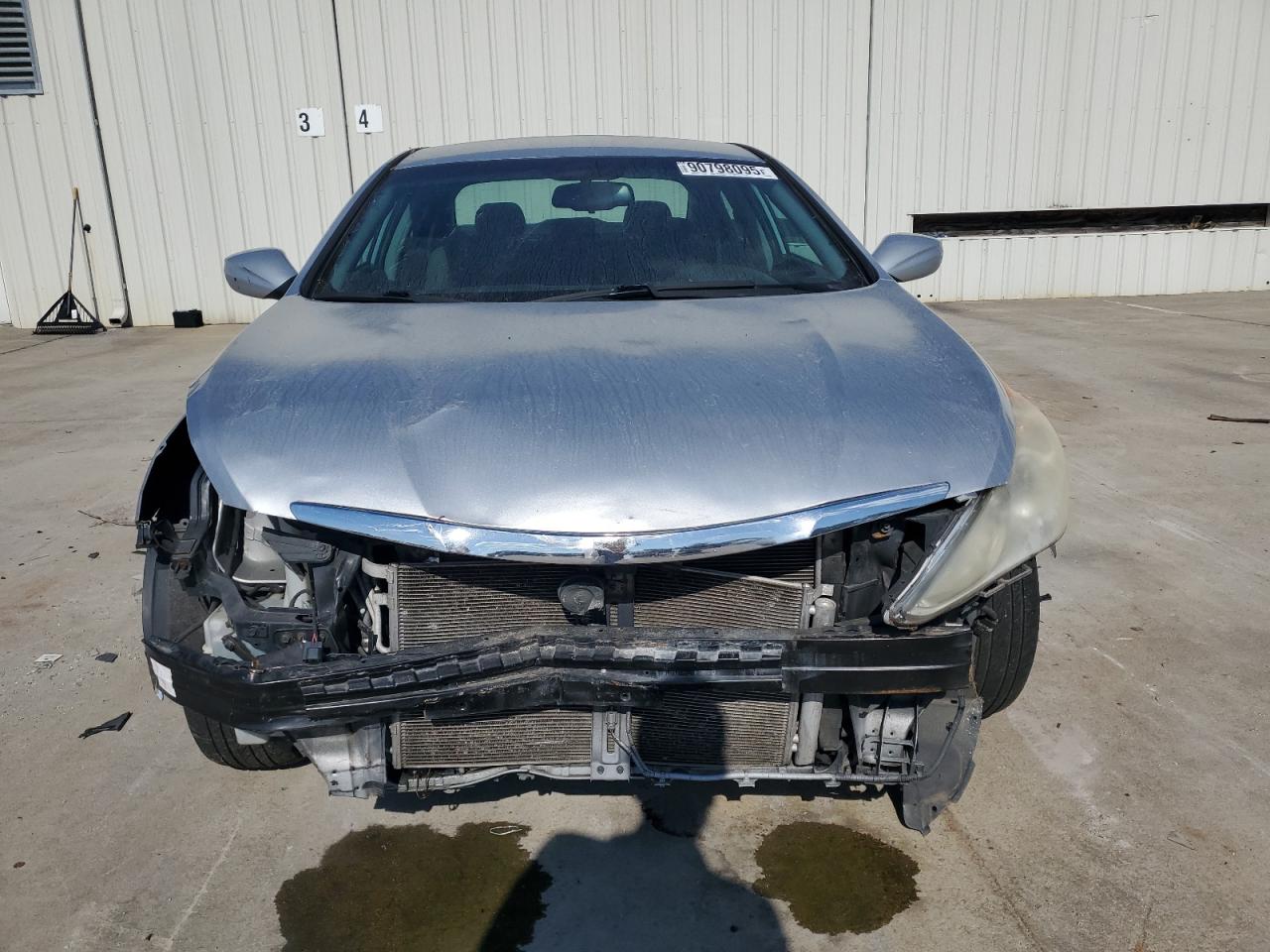 Hyundai SONATA Gls Image 4