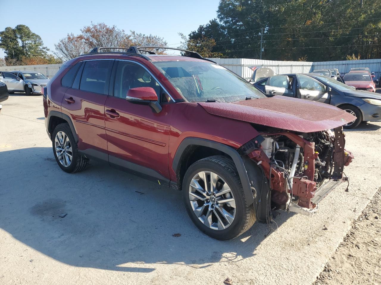 Toyota RAV4 Xle Premium Image 5