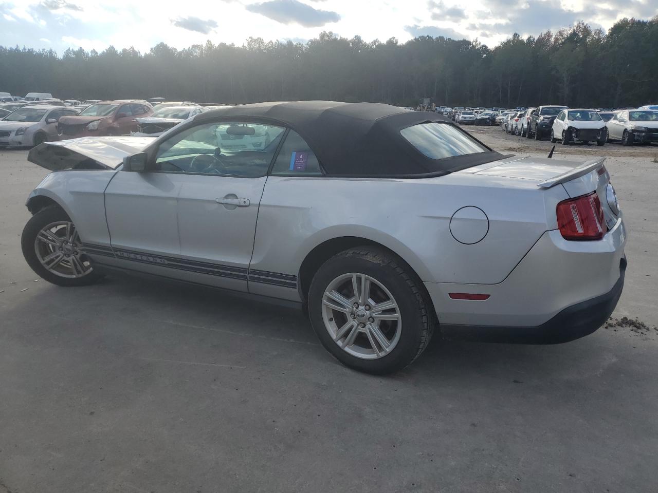 Ford Mustang Image 10